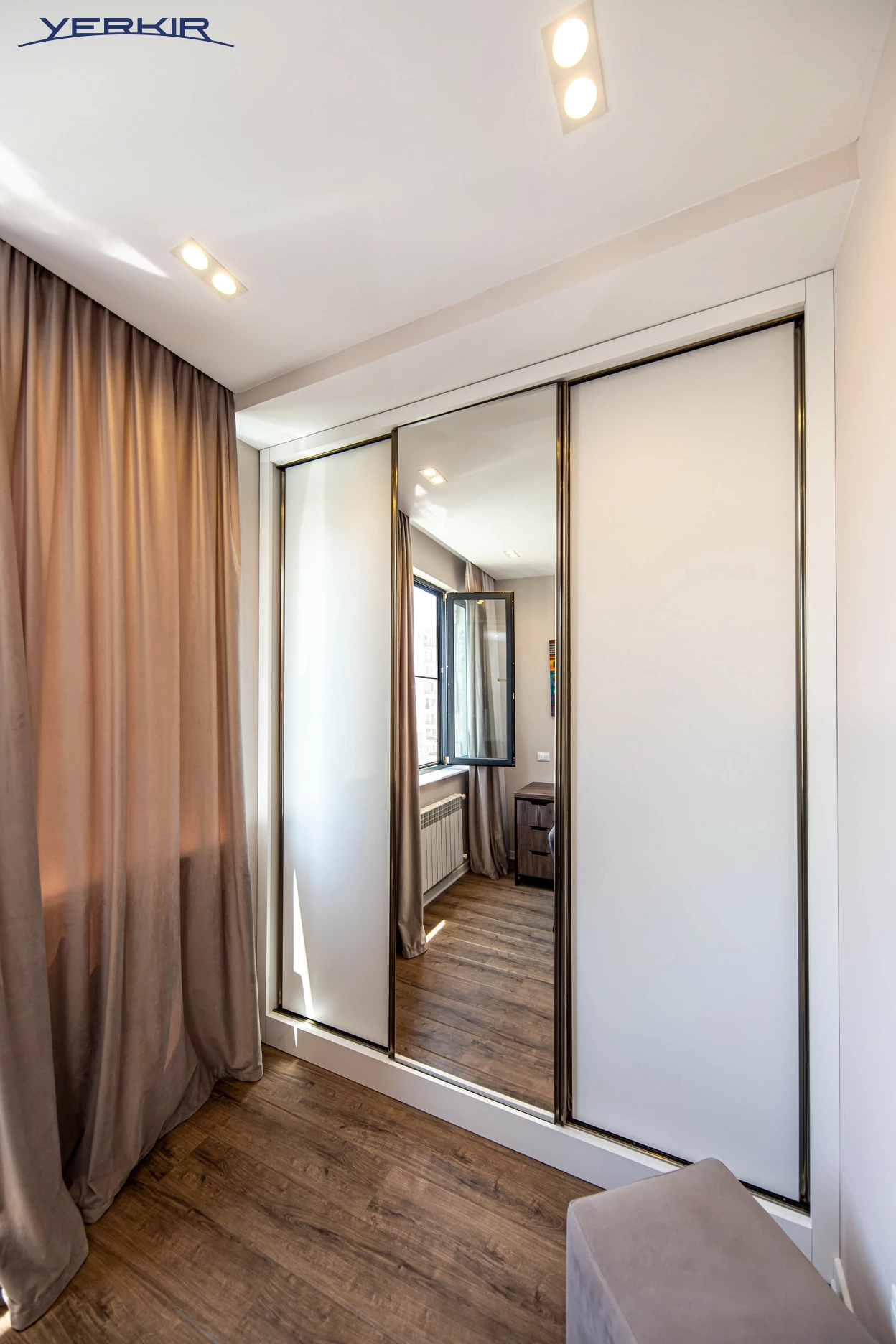 Apartments Code: 5+212098