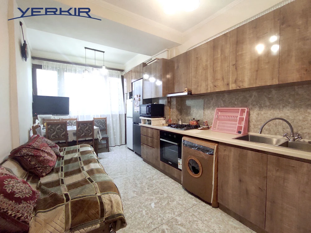 Բնակարաններ Կոդ` 10+208281