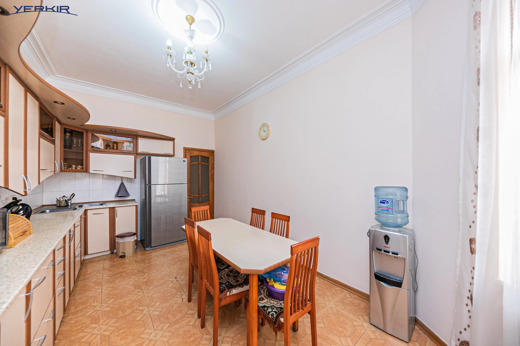 Առանձնատներ Կոդ` 7+516861