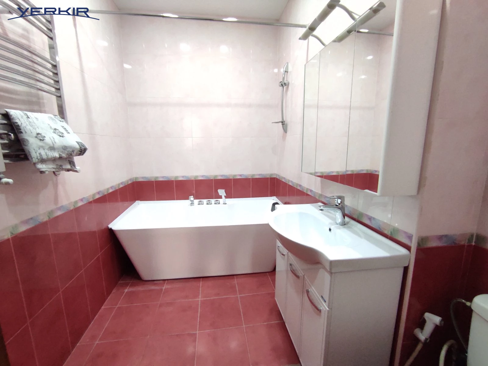 Բնակարաններ Կոդ` 5+314946