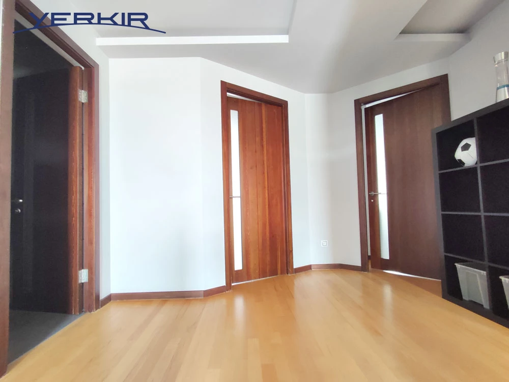 Բնակարաններ Կոդ` 4+809582