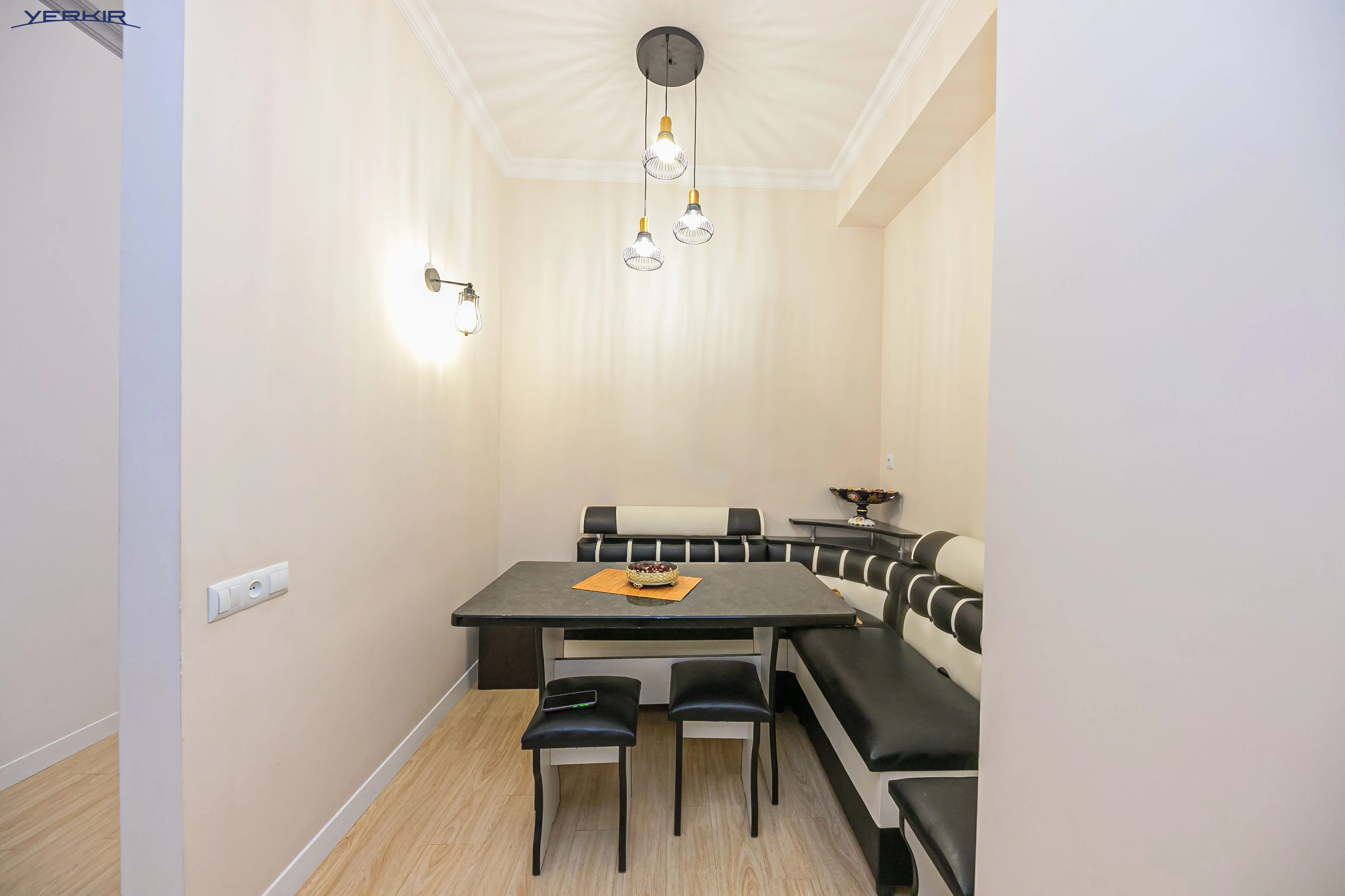 Բնակարաններ Կոդ` 2+420859