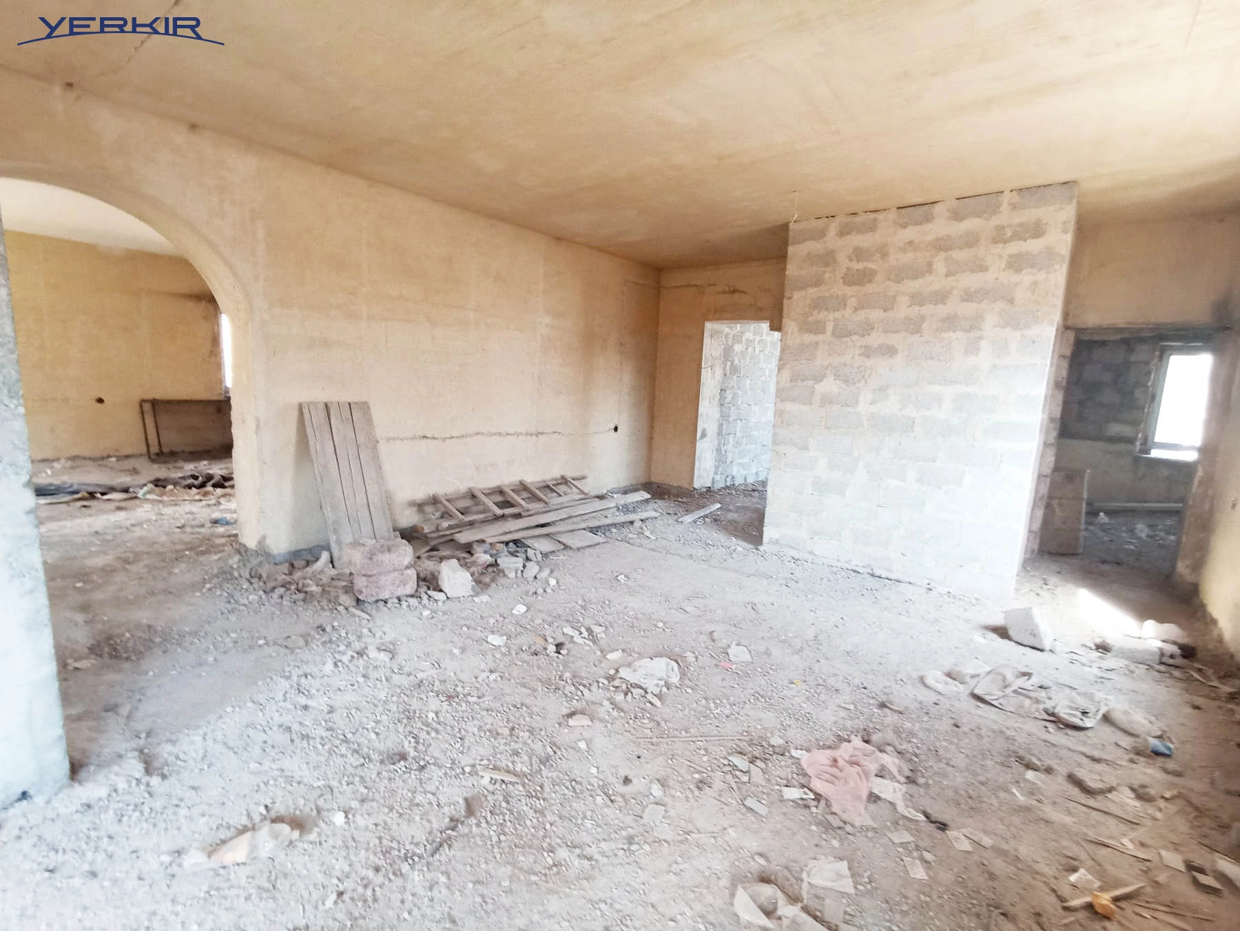 Houses Code: 10+512642