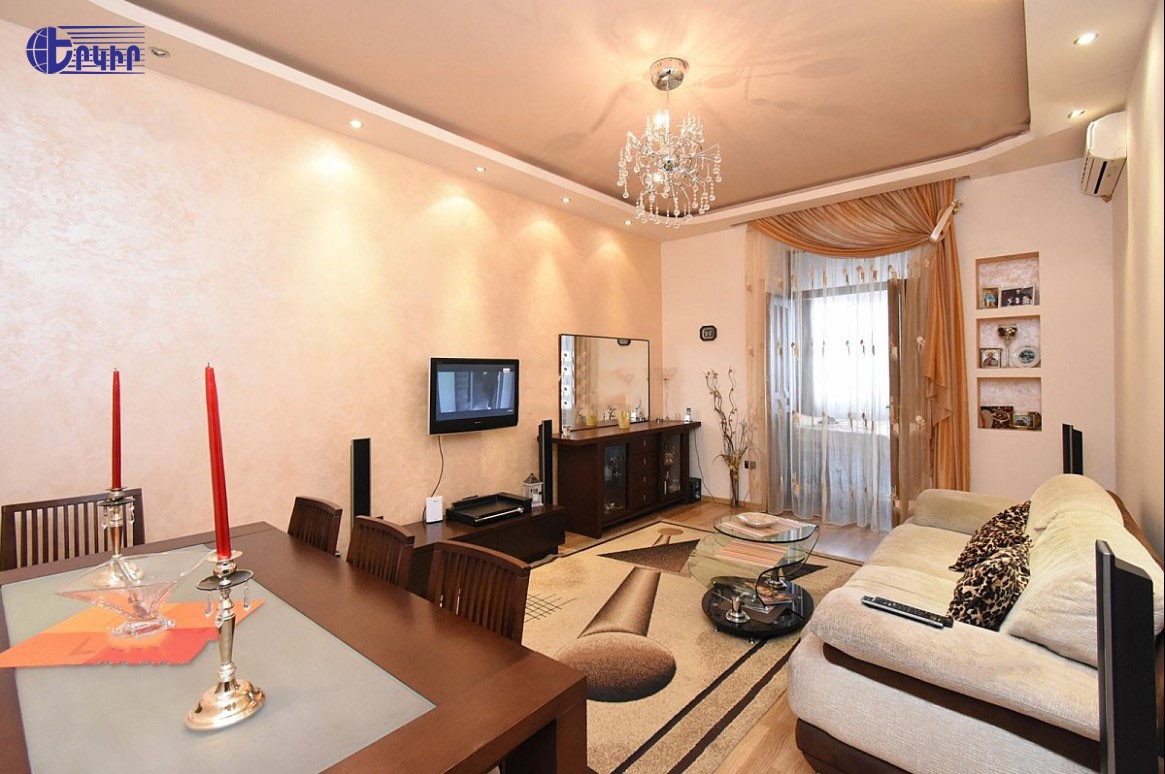 Apartments Code: 5+11771