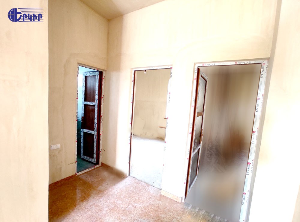 Houses Code: 3+502970