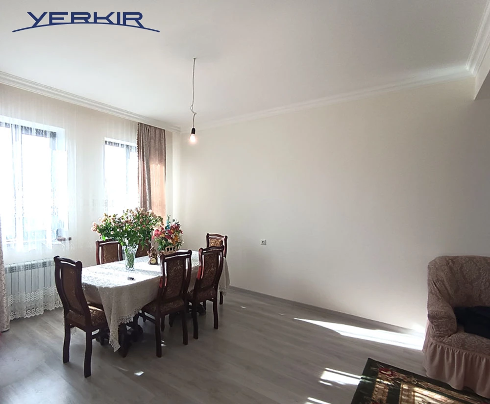 Houses Code: 9+508940