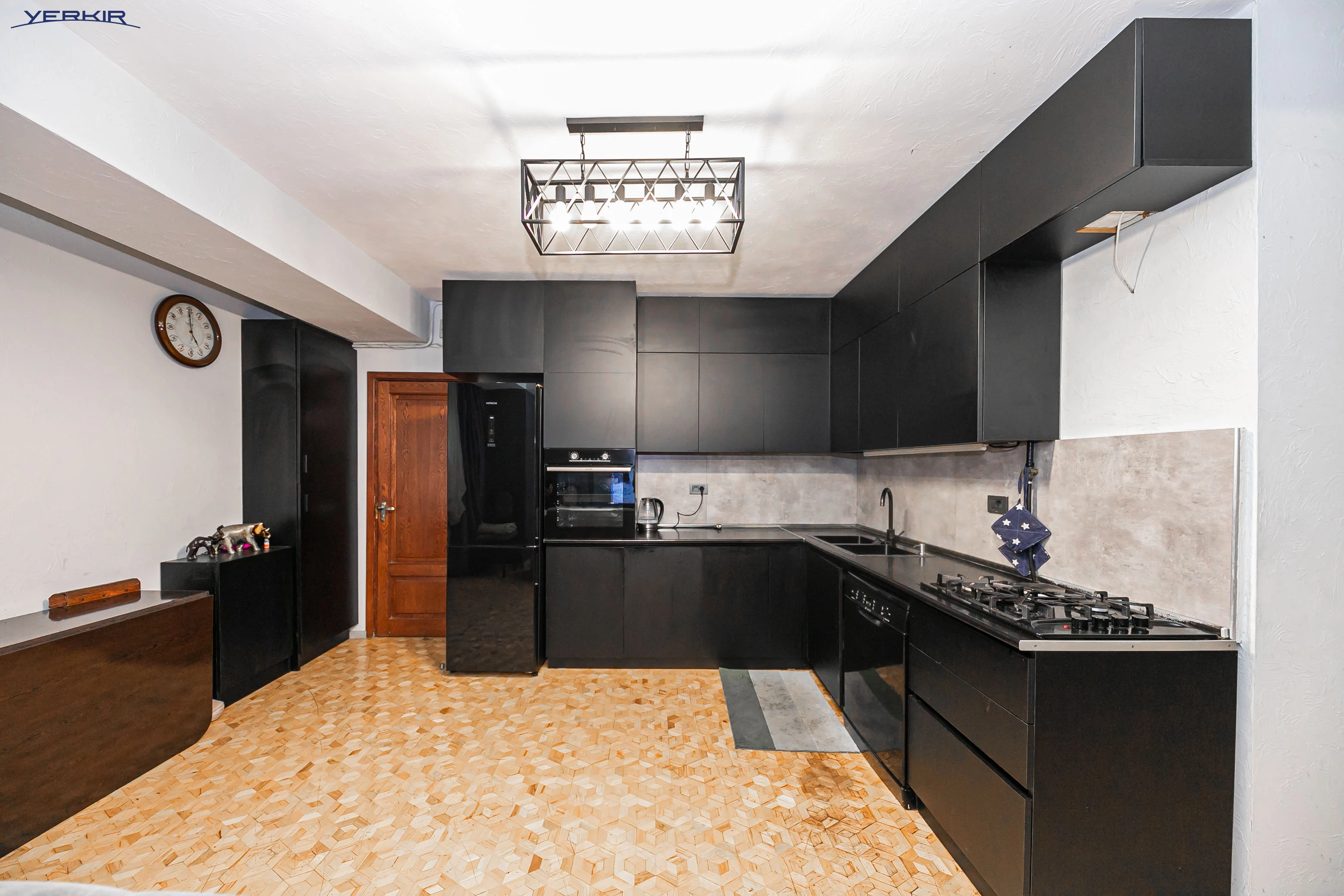 Apartments Code: 10+321371