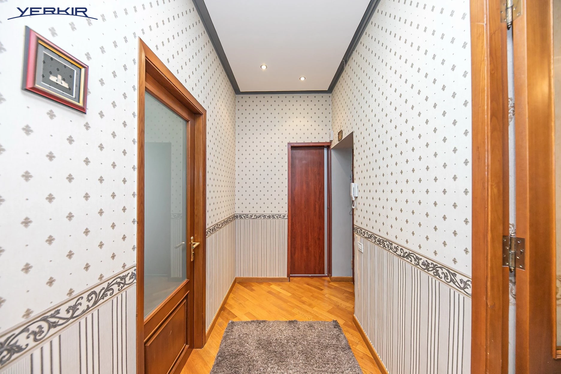 Apartments Code: 9+217995