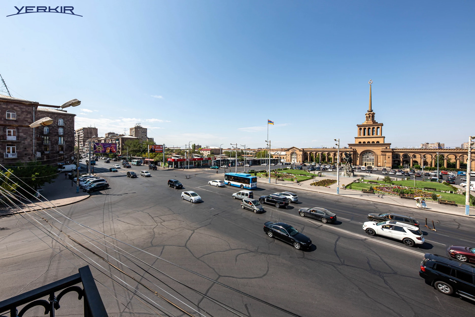 Բնակարաններ Կոդ` 10+112480