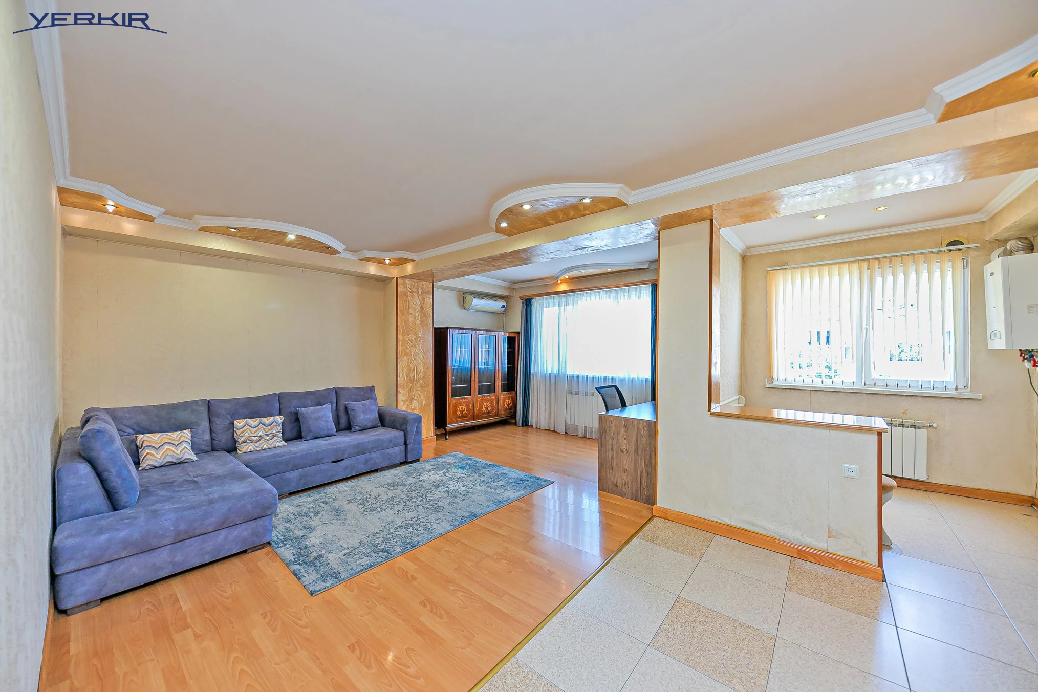 Apartments Code: 5+218964