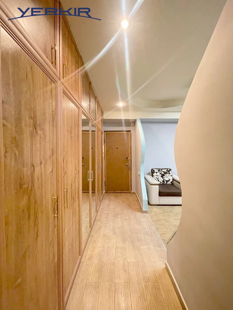 Բնակարաններ Կոդ` 5+208720