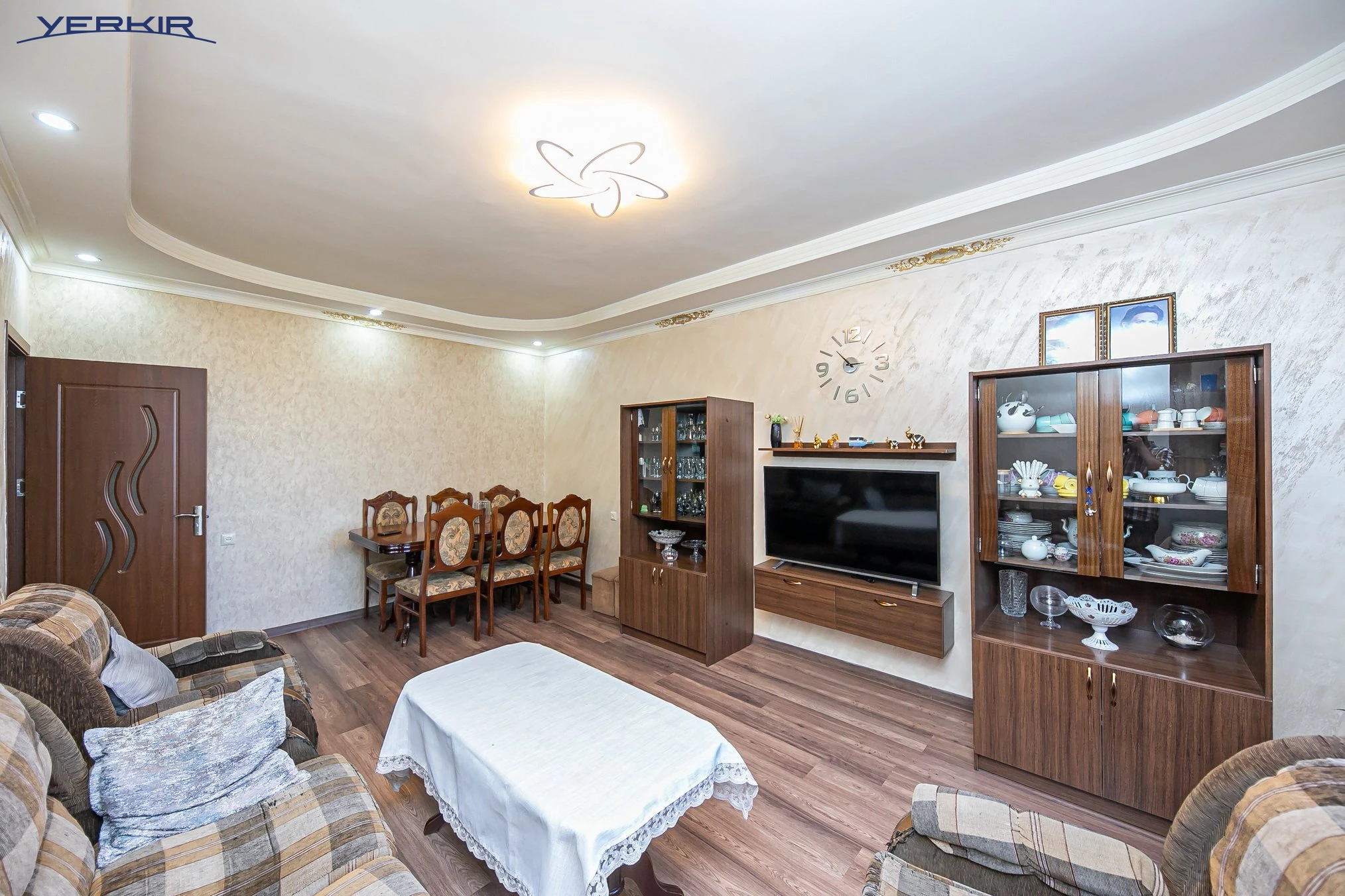 Apartments Code: 2+3767493