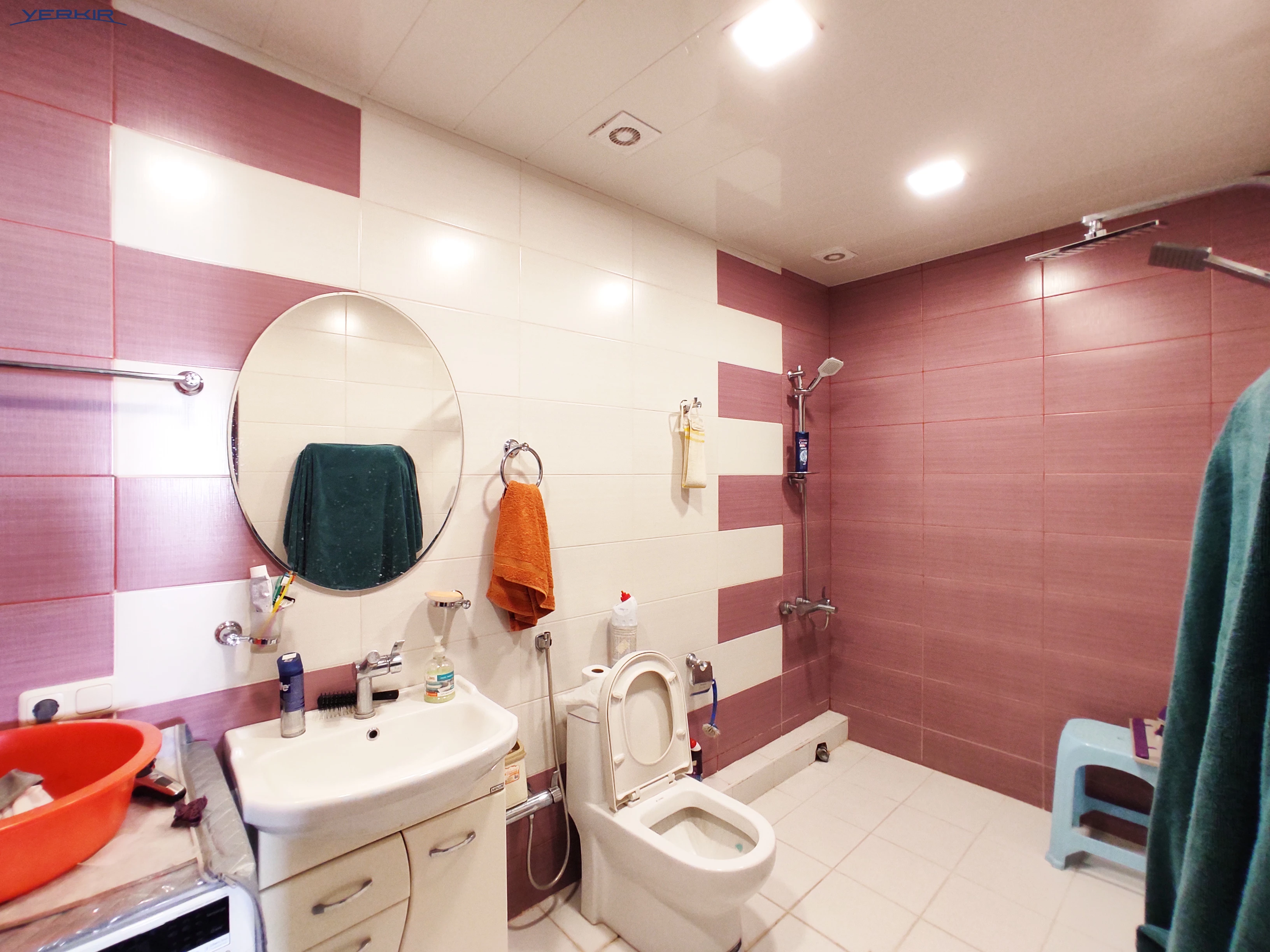 Apartments Code: 10+414376
