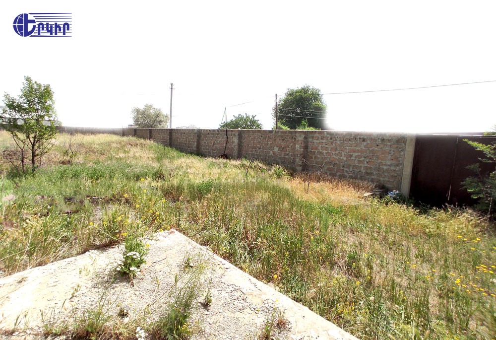 Houses Code: 3+502970