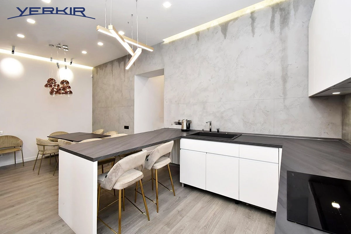 Apartments Code: 5+214833