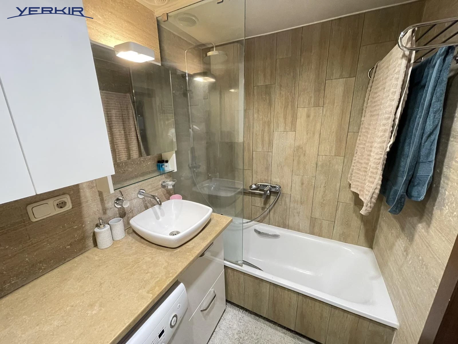 Բնակարաններ Կոդ` d+10+101733