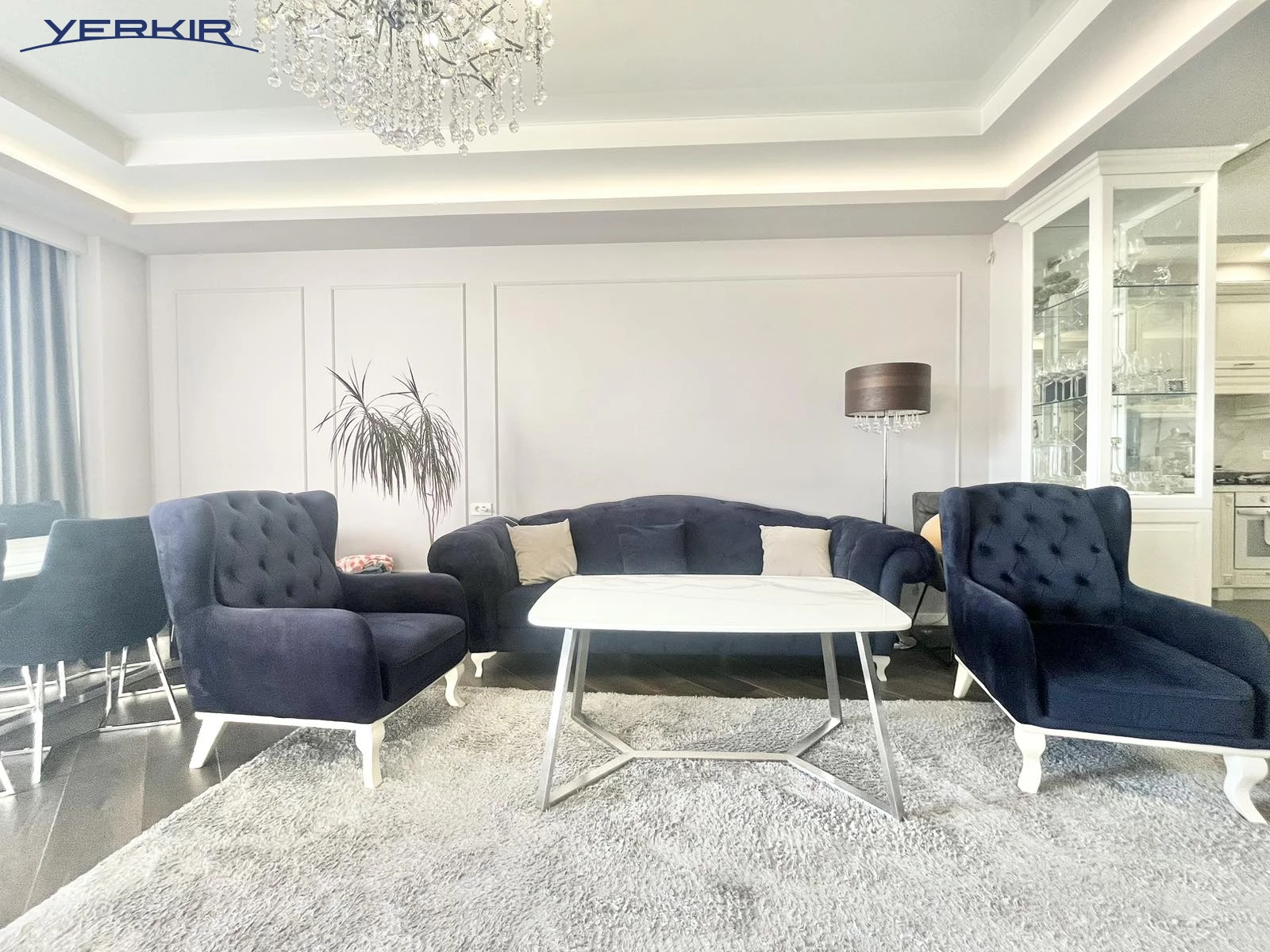 Apartments Code: 9+4260538