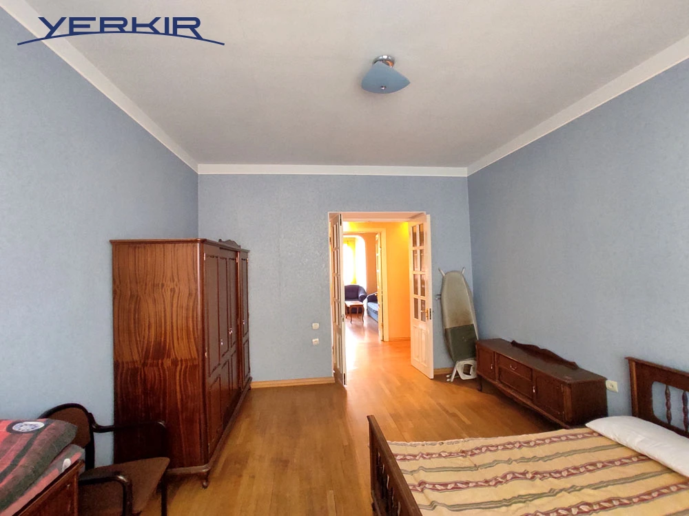 Apartments Code: 10+306241