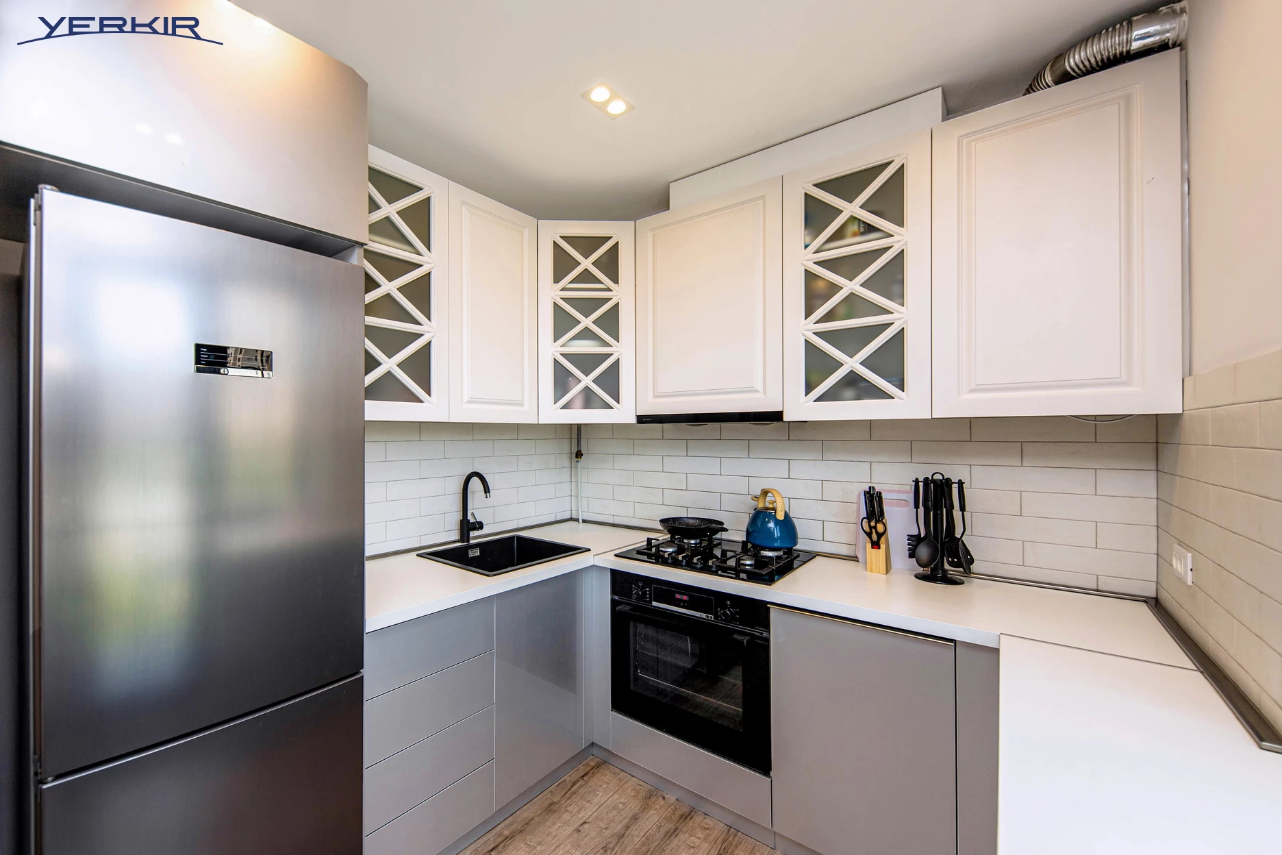 Apartments Code: 5+212098