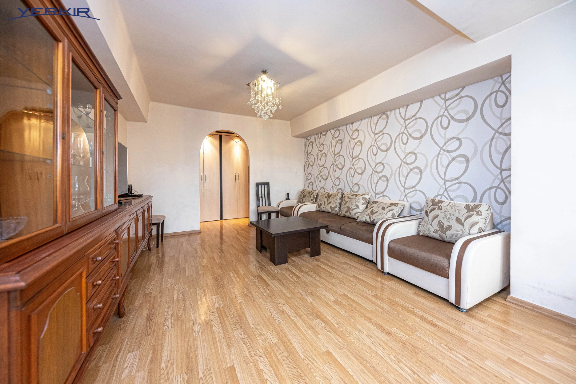 Apartments Code: 4+214514