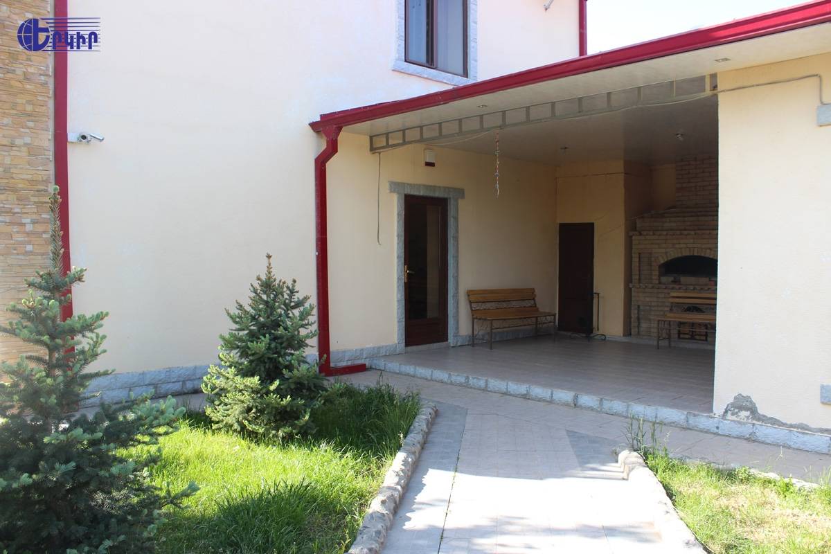 Առանձնատներ Կոդ` 5+50448