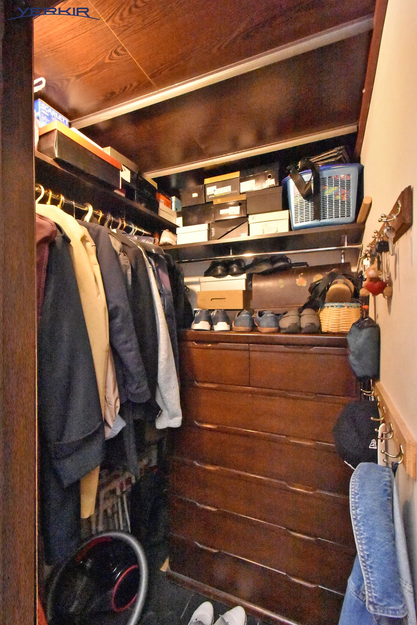 Apartments Code: 5+319464