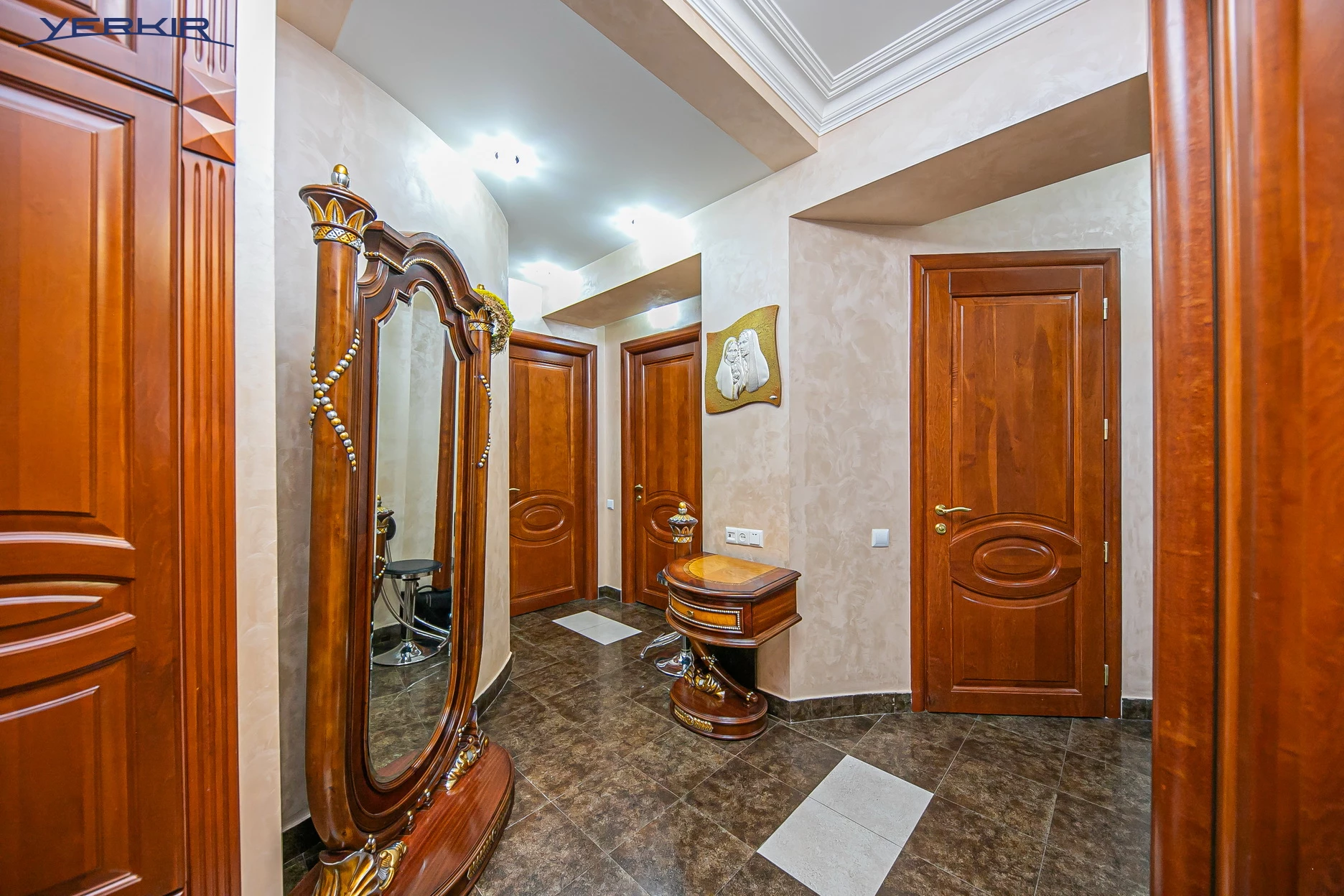 Apartments Code: 10+30600