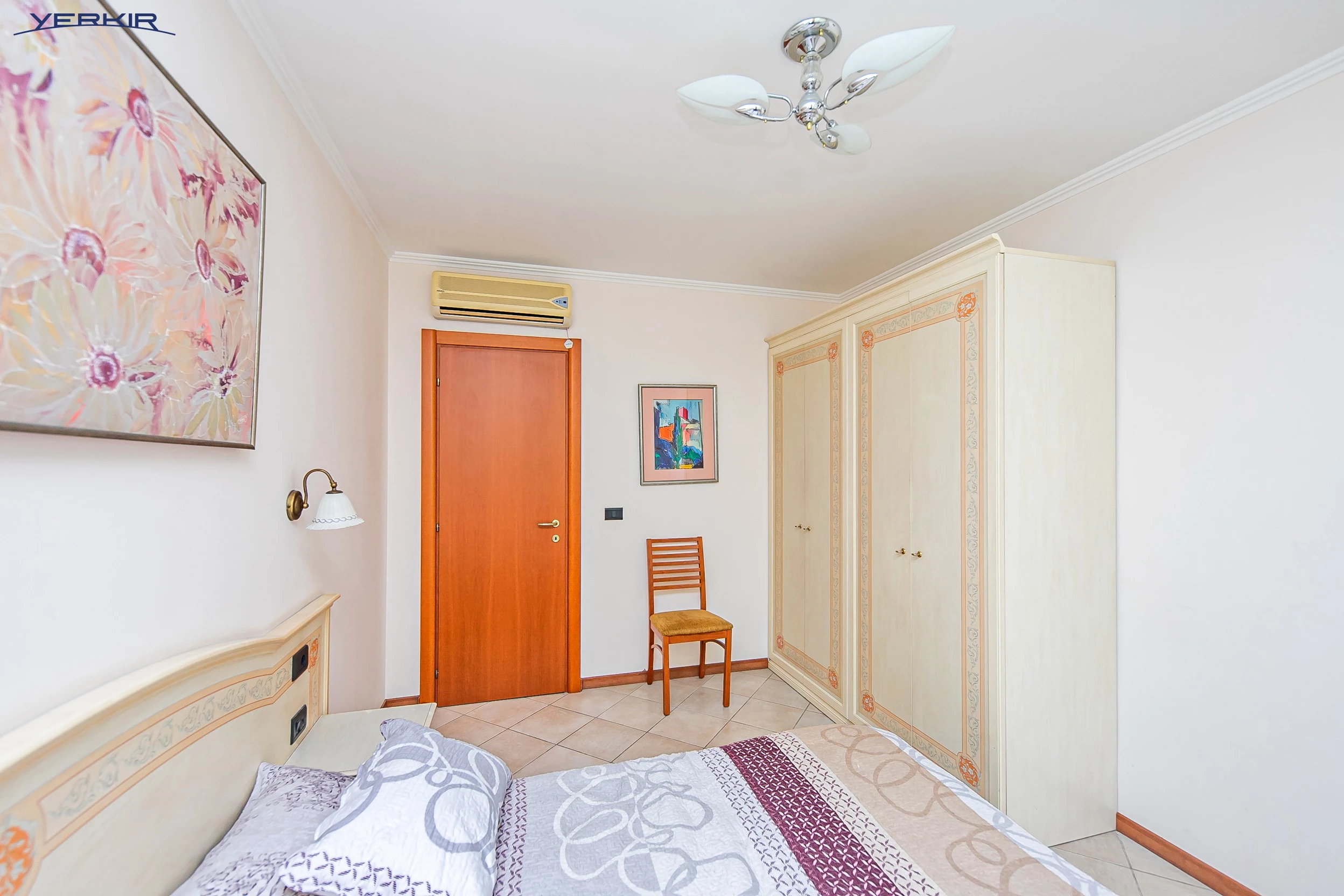 Квартиры Код 5+318404