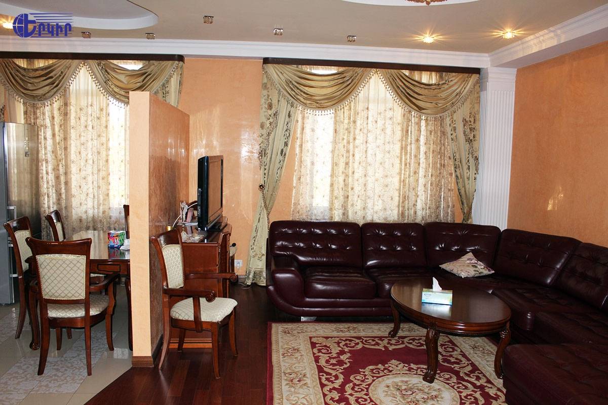 Բնակարաններ Կոդ` 10+30613