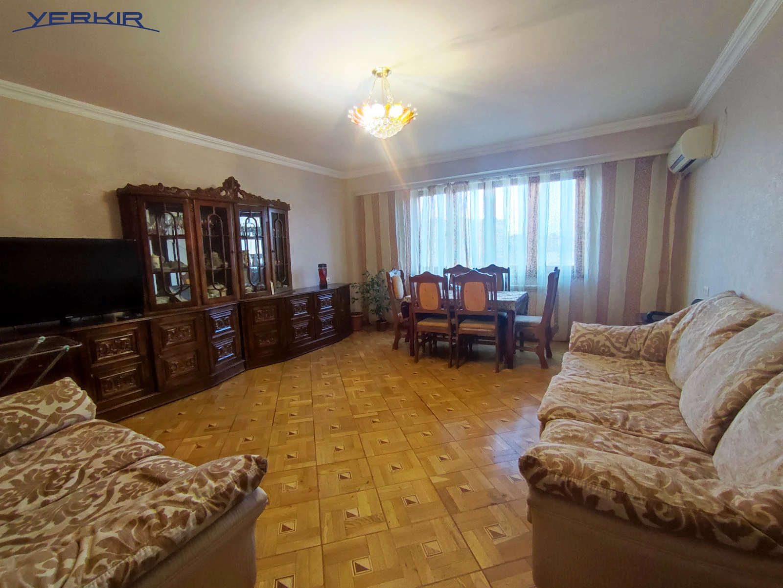 Բնակարաններ Կոդ` 9+216143