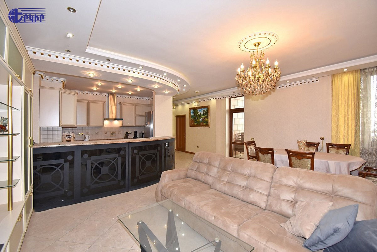 Apartments Code: 5+301152