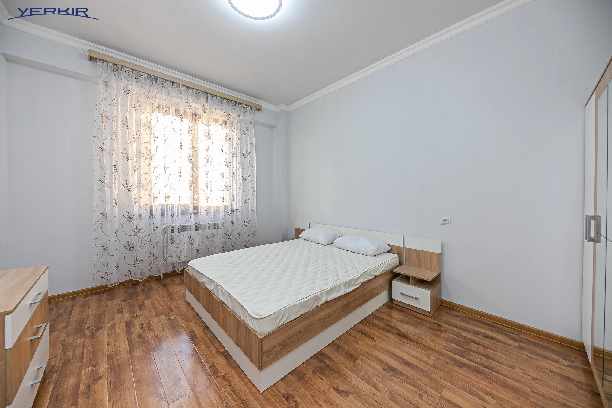 Apartments Code: 5+319240