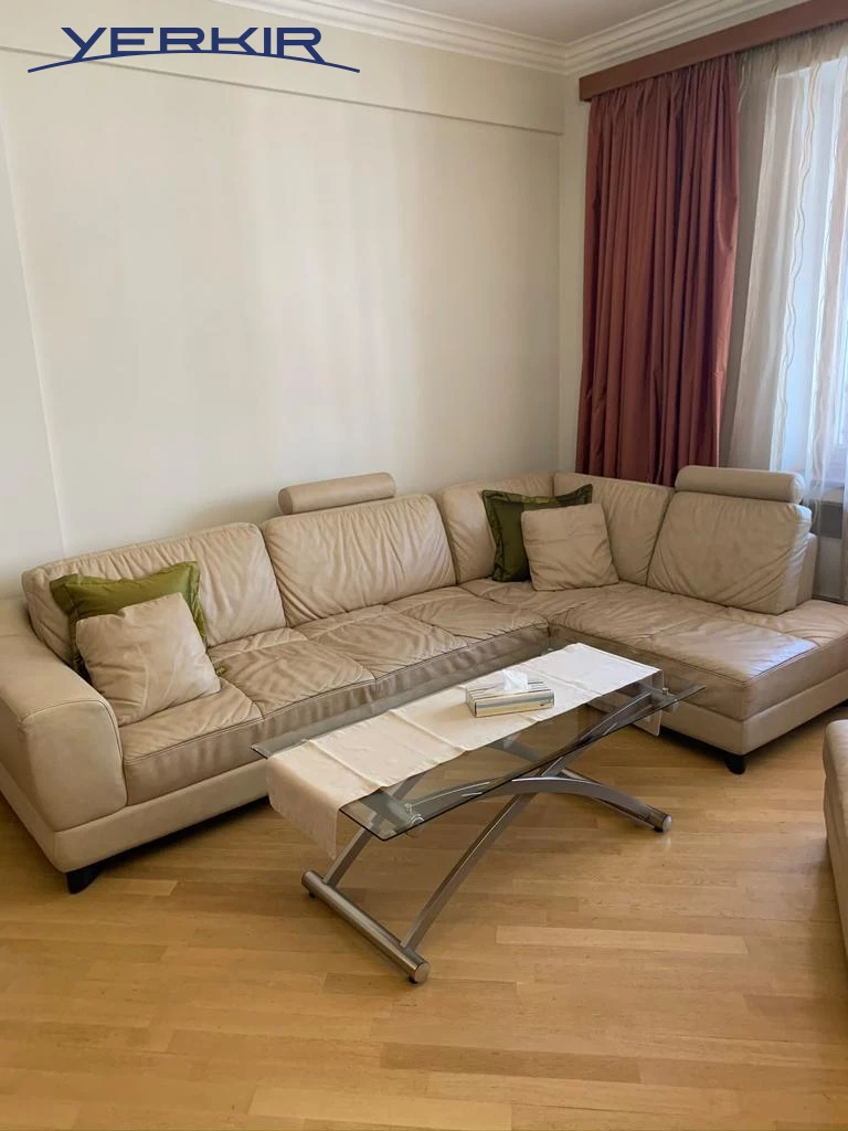 Apartments Code: 5+409909