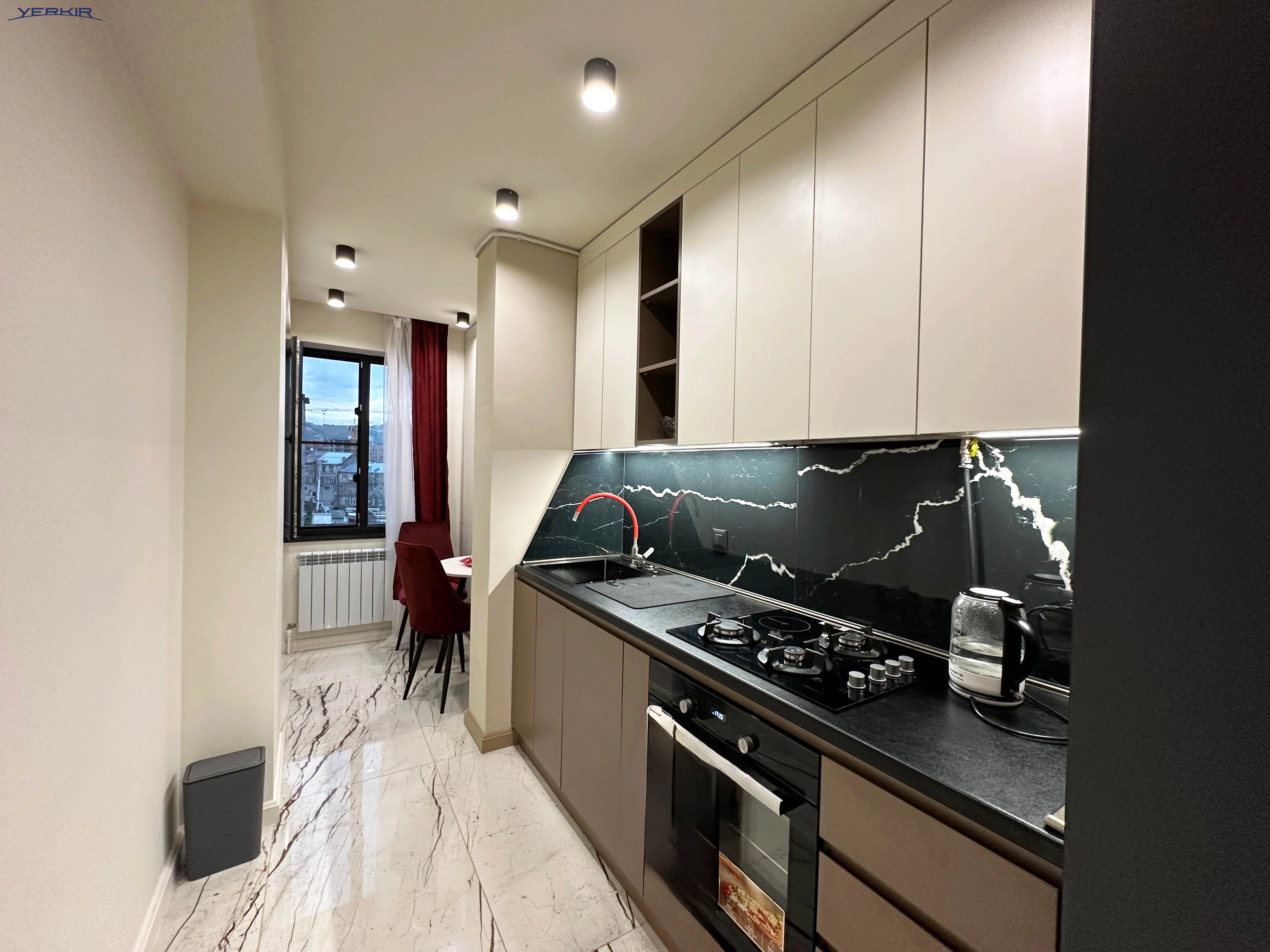 Բնակարաններ Կոդ` 1+218224