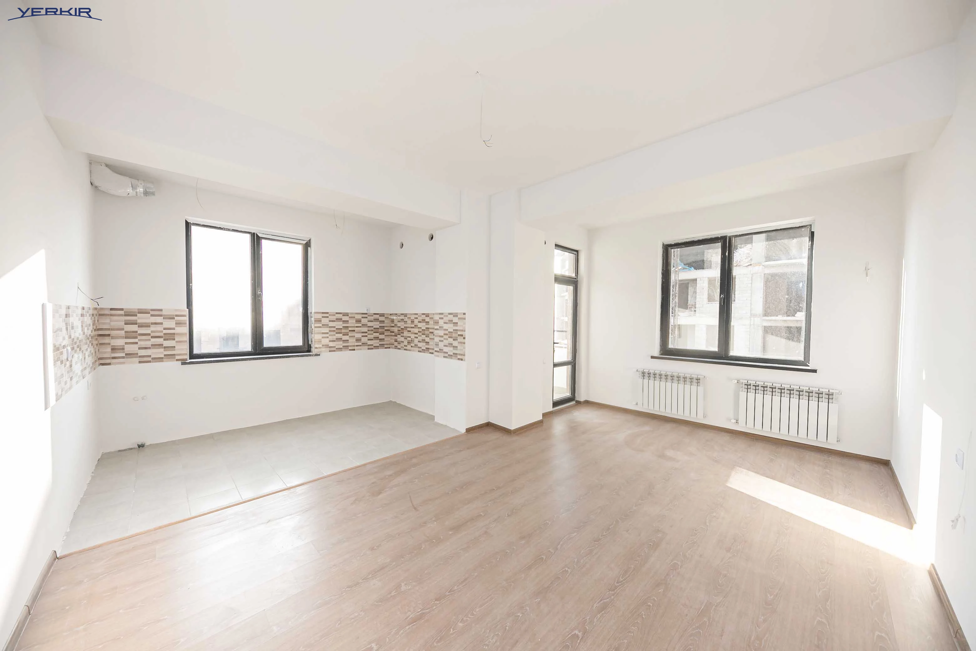 Apartments Code: 10+421651