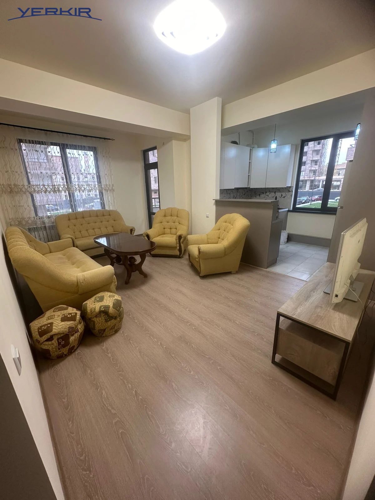 Apartments Code: 9+313038