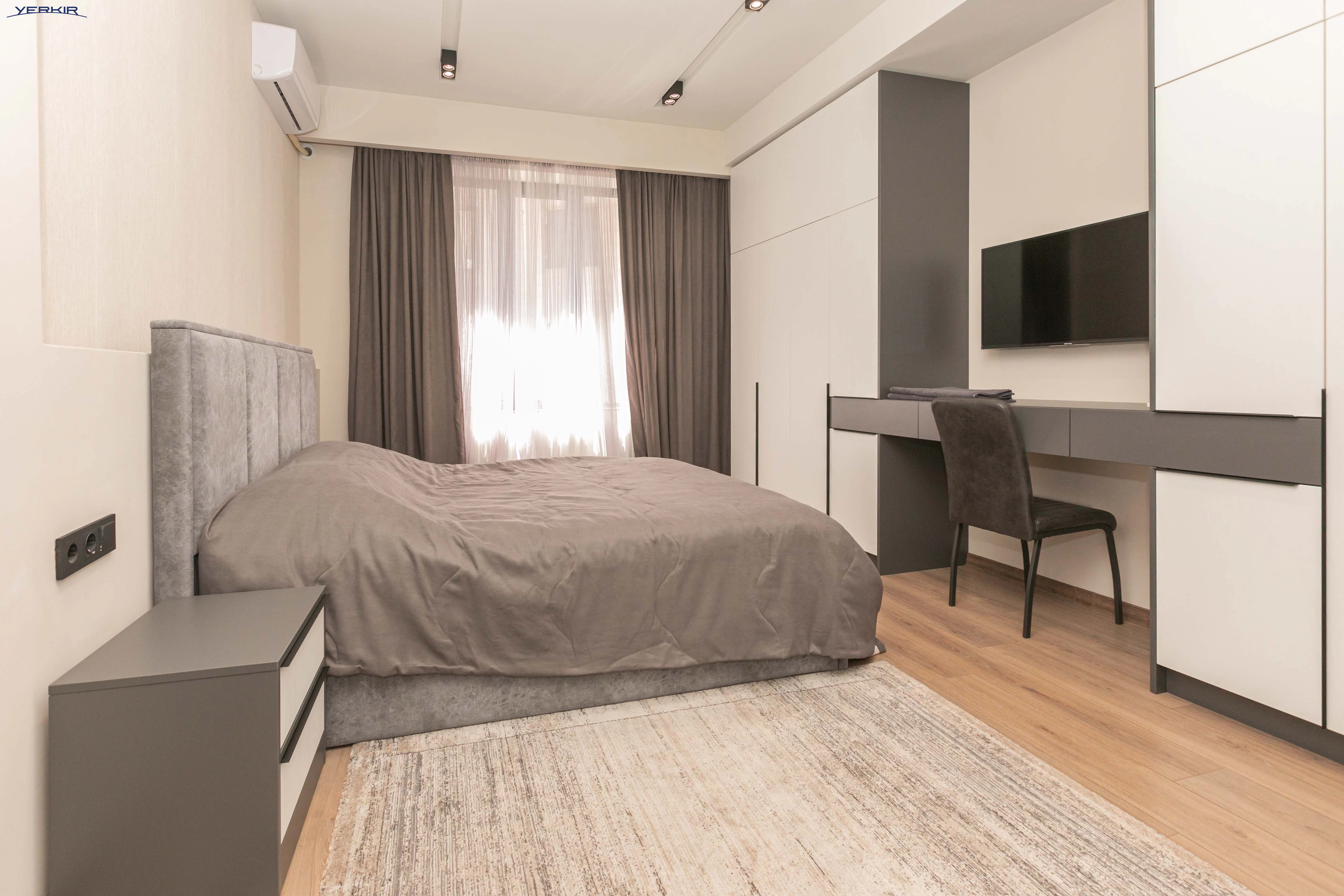 Apartments Code: 10+419408