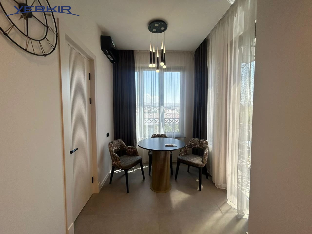 Apartments Code: 9+1885476