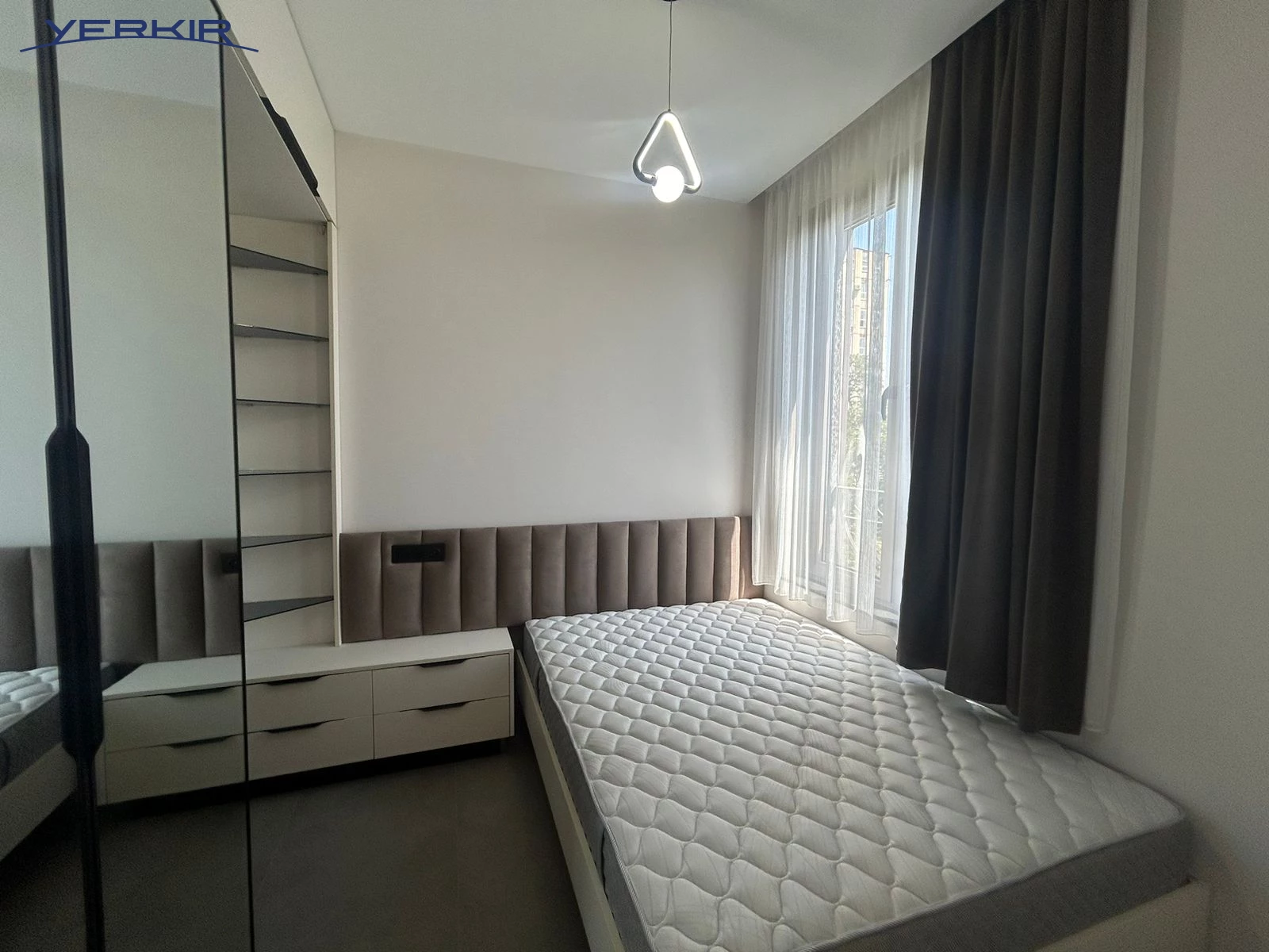 Apartments Code: 9+1885476