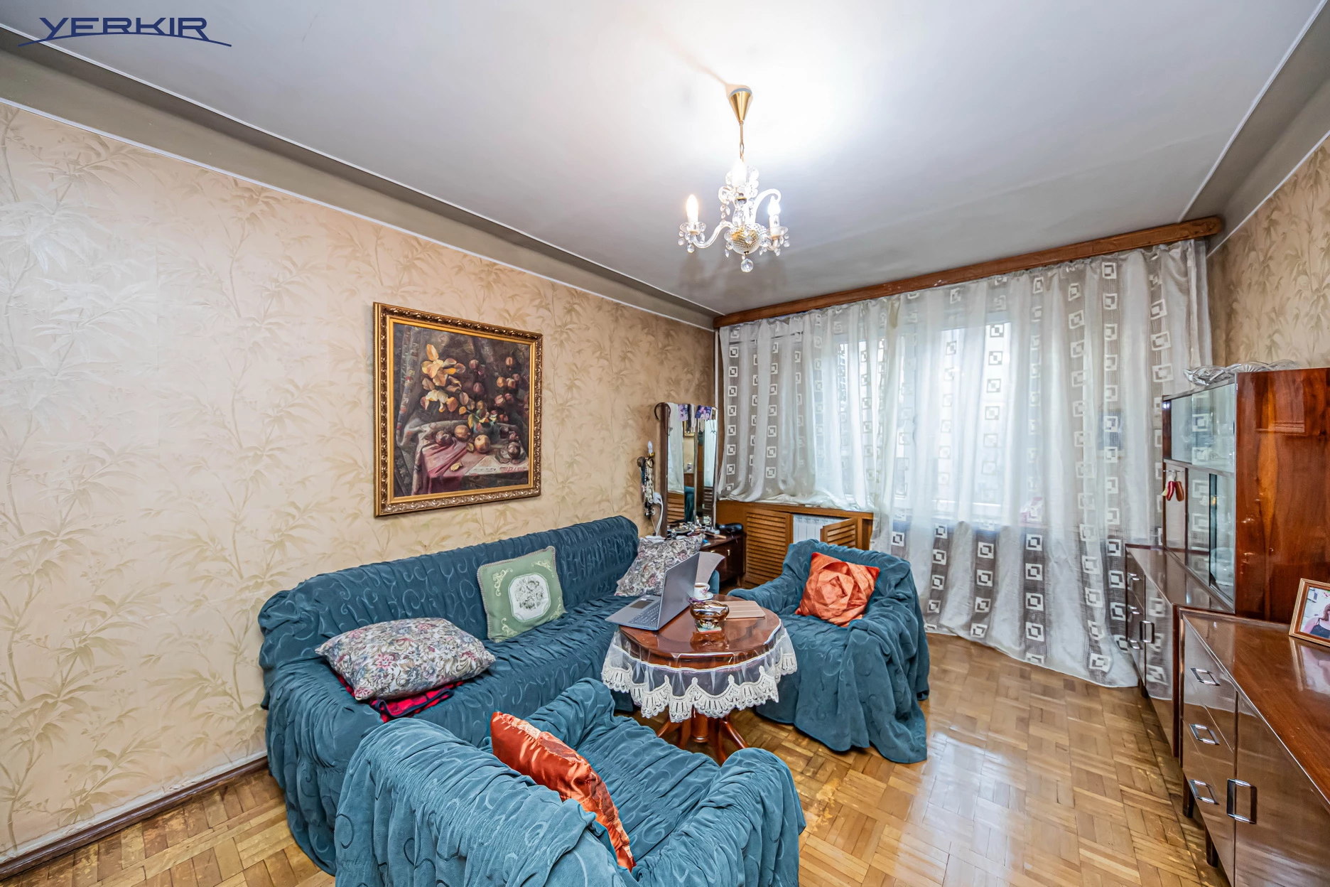 Apartments Code: 5+3349843