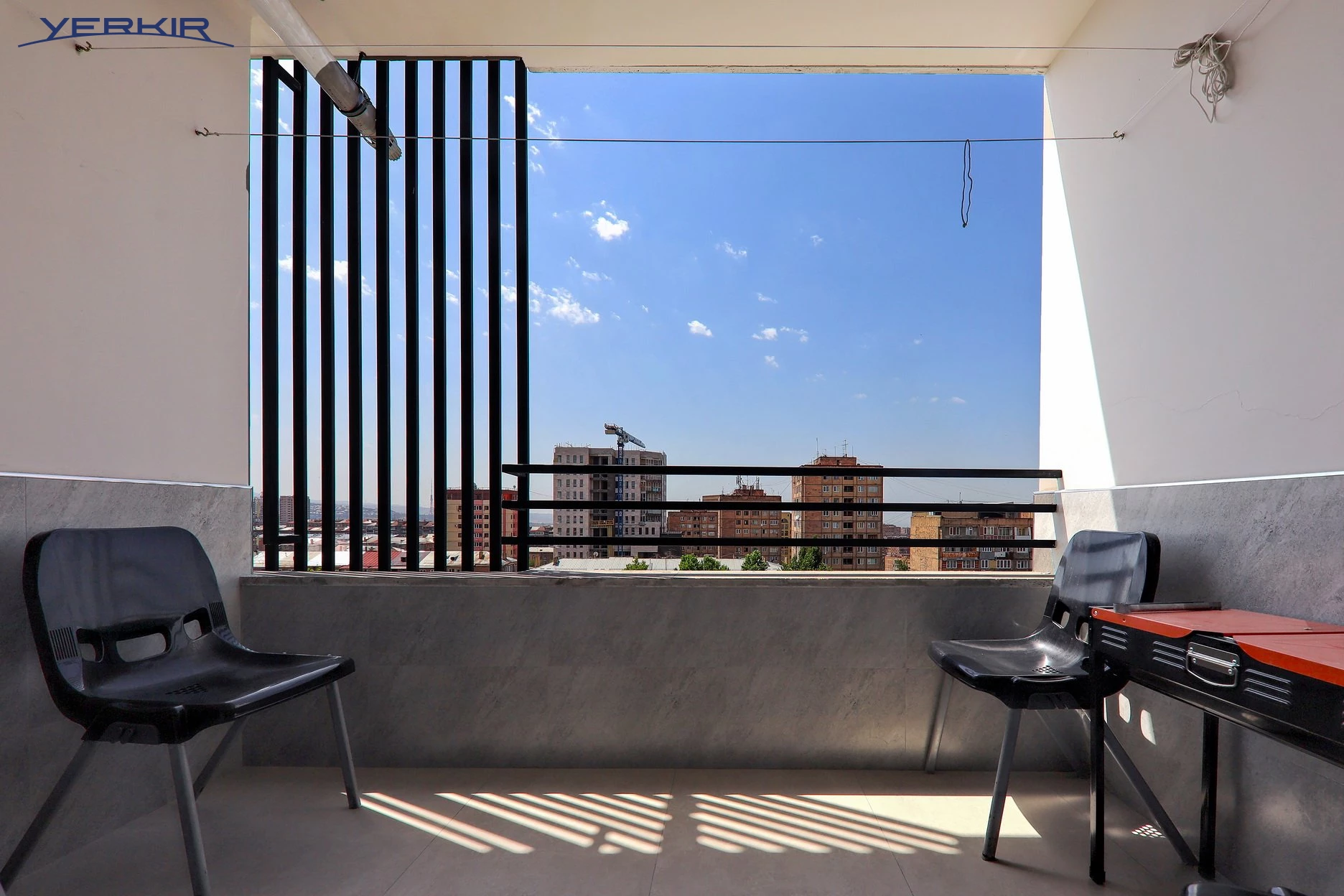 Apartments Code: 9+4425808