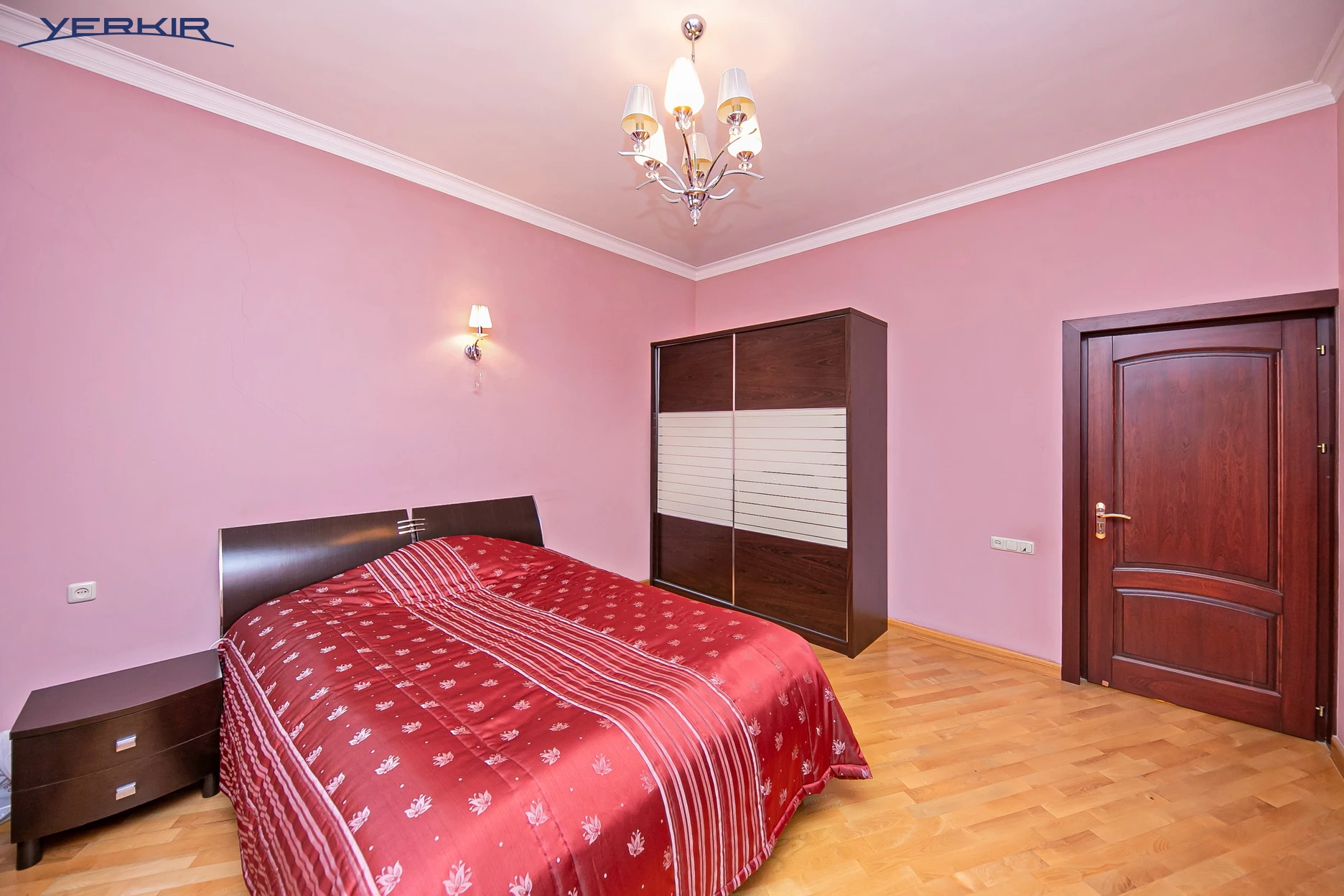 Առանձնատներ Կոդ` 10+518036