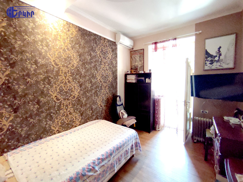 Apartments Code: 5+404083