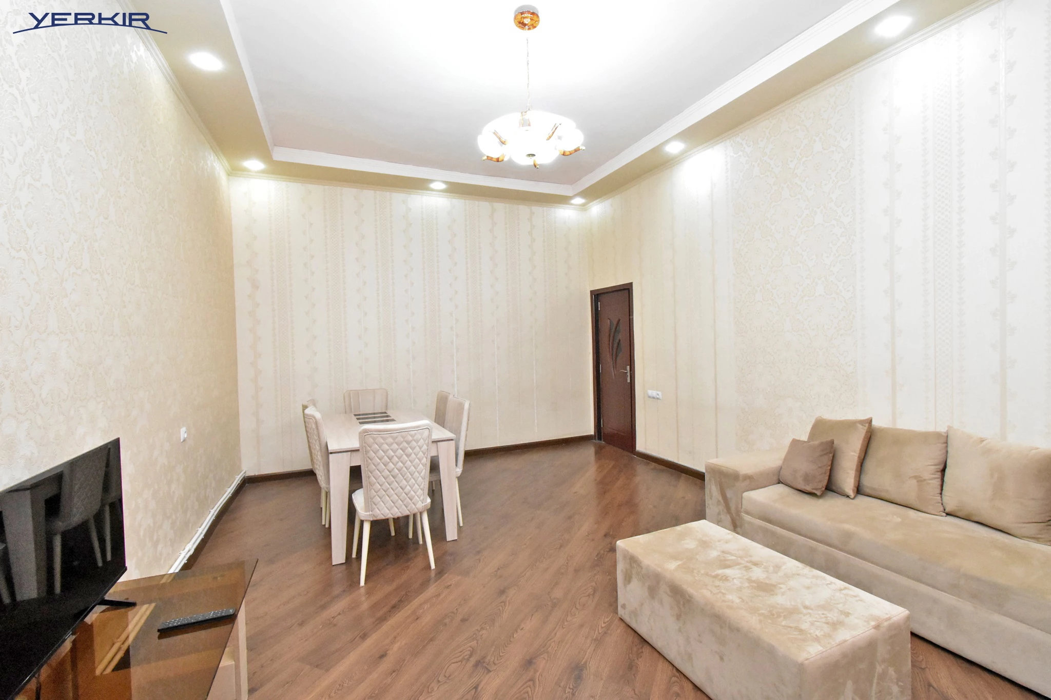 Բնակարաններ Կոդ` 5+221333