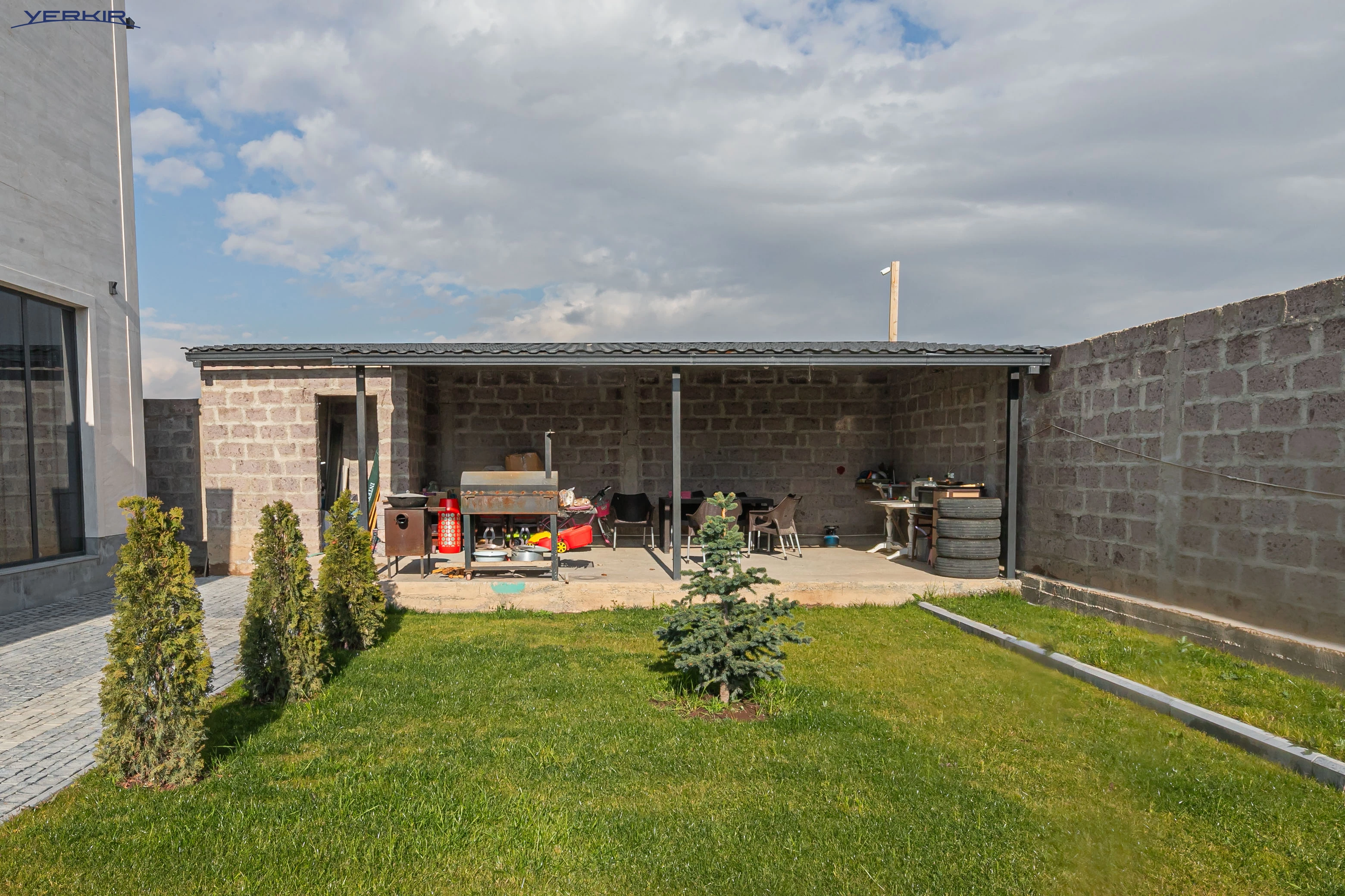 Առանձնատներ Կոդ` 10+521157