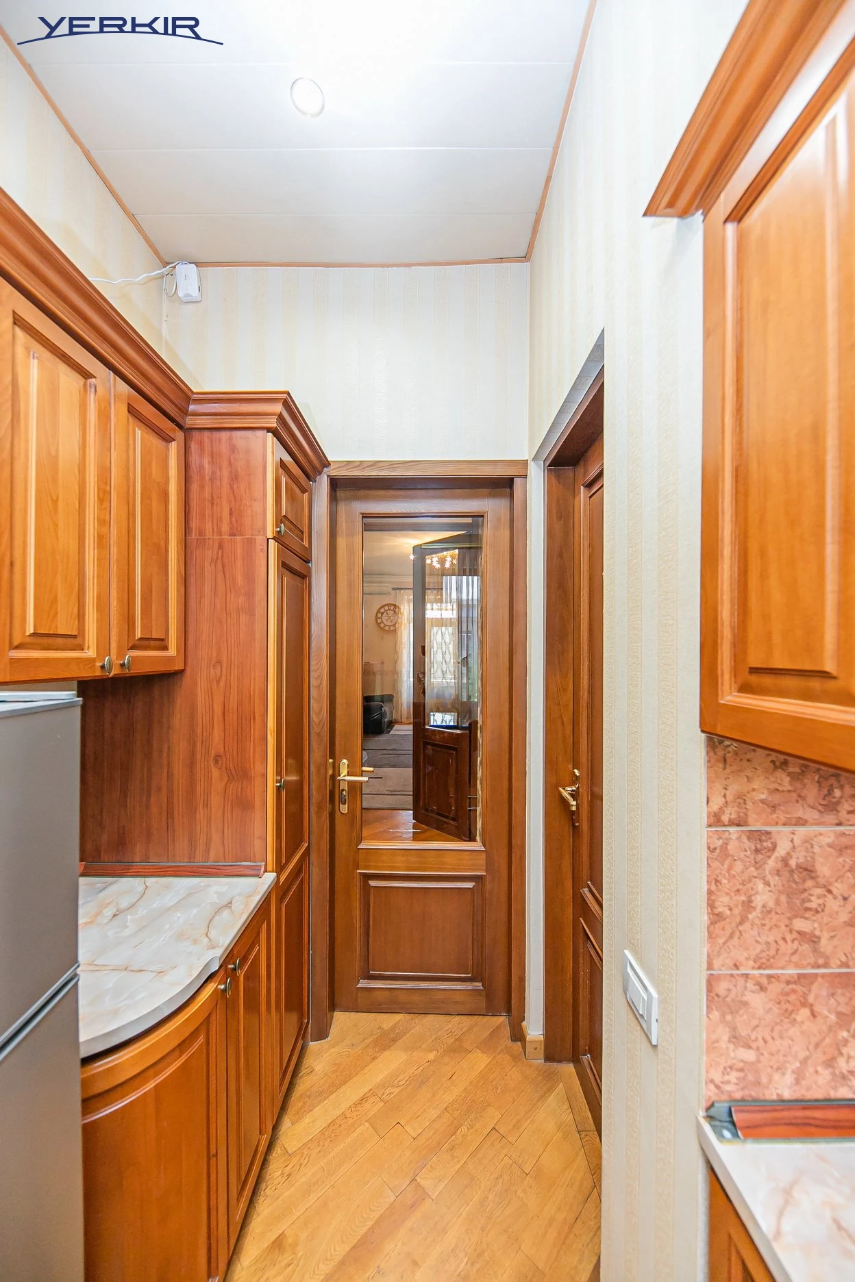 Բնակարաններ Կոդ` 9+217995