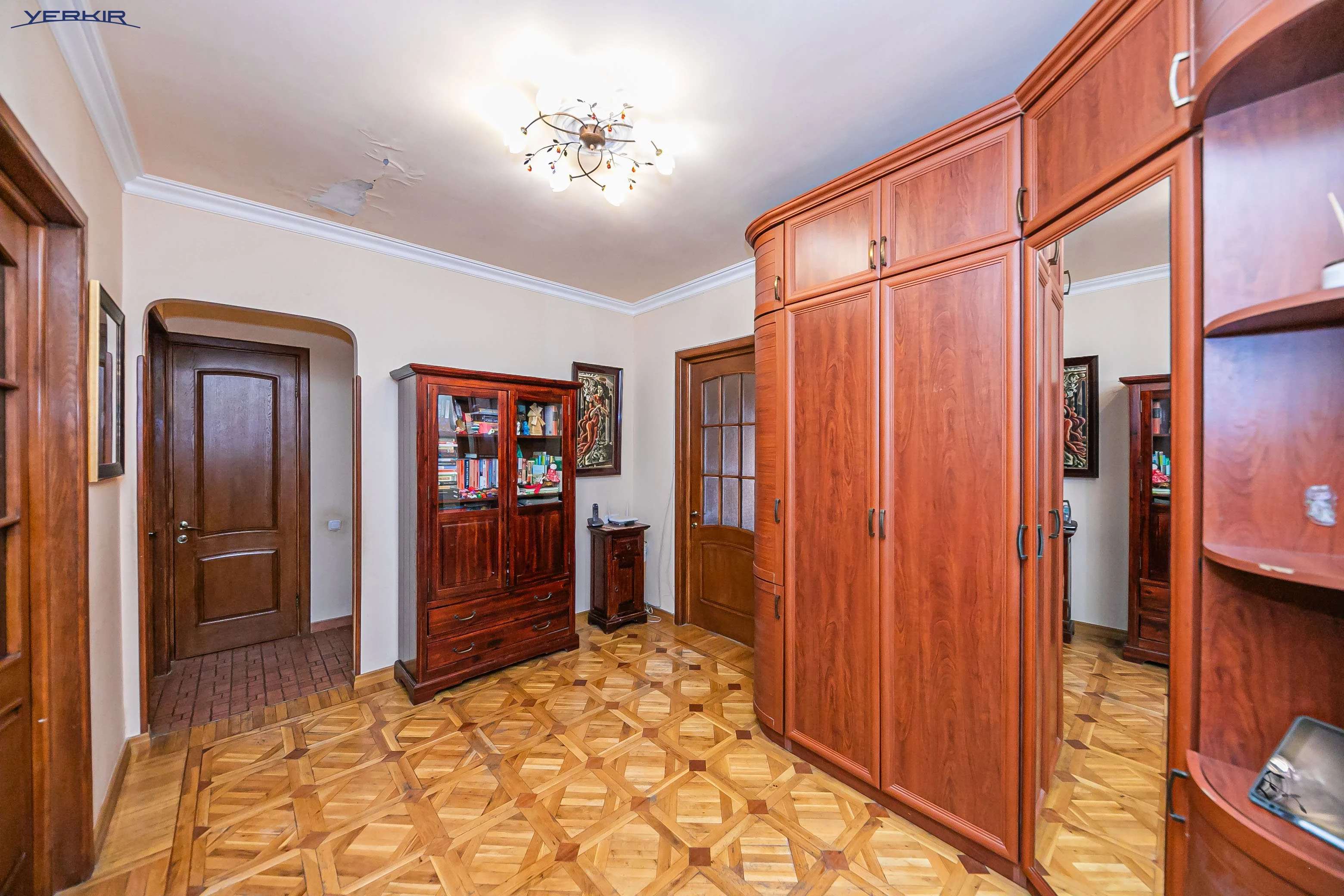 Բնակարաններ Կոդ` 9+2858223