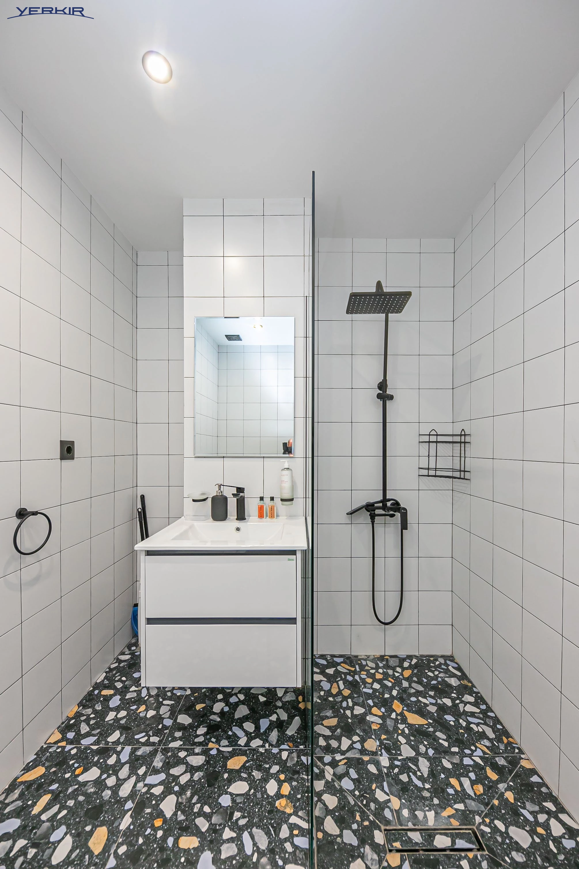 Apartments Code: 9+121007