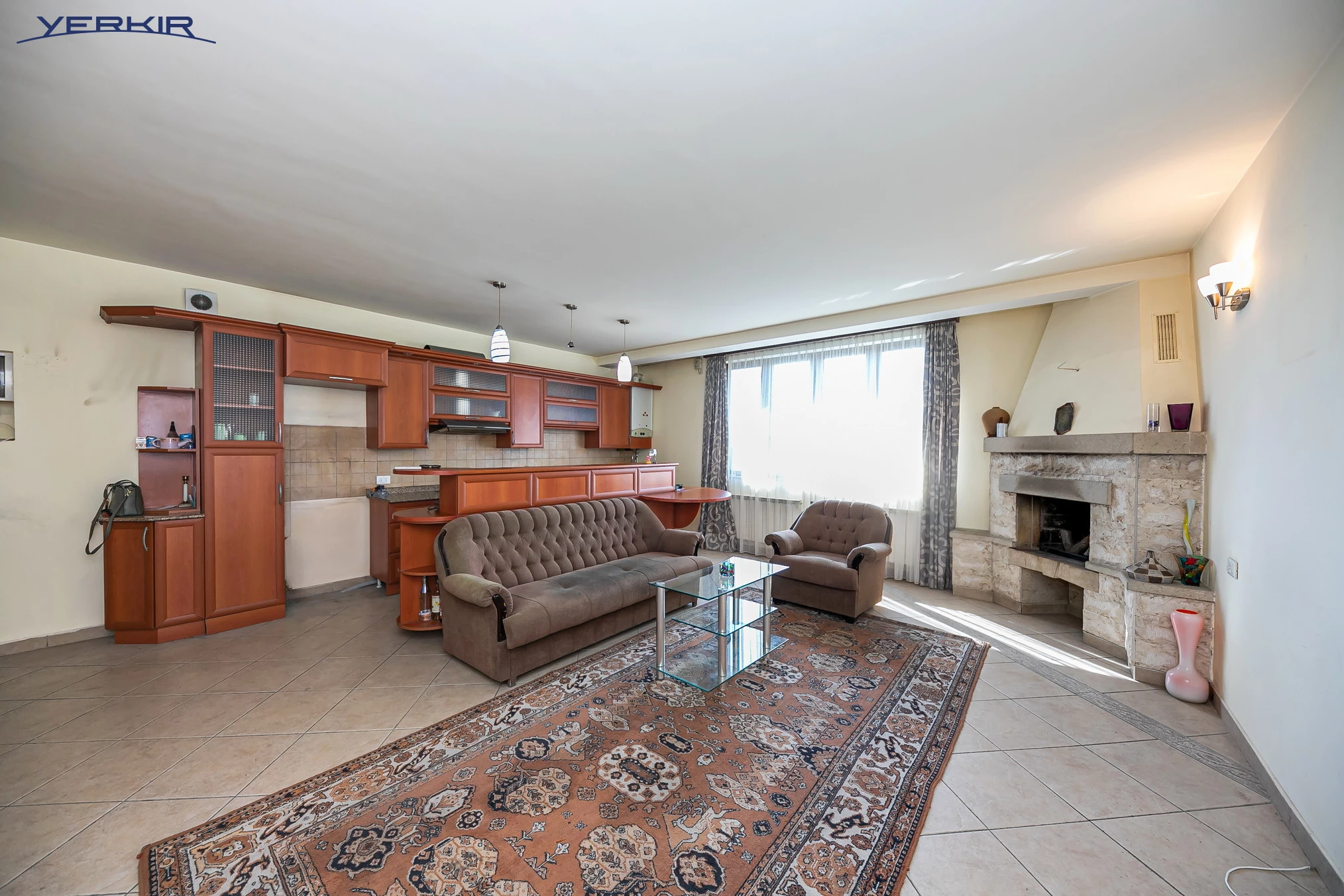 Apartments Code: 5+819431