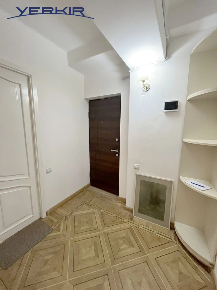 Բնակարաններ Կոդ` 4+205302